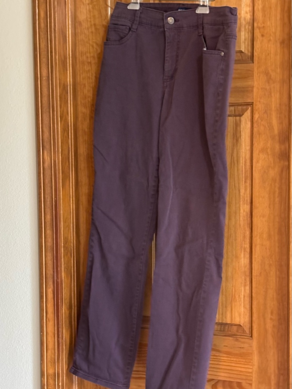 Bandolino Women’s purple Straight-Leg Jeans - Picture 4 of 15